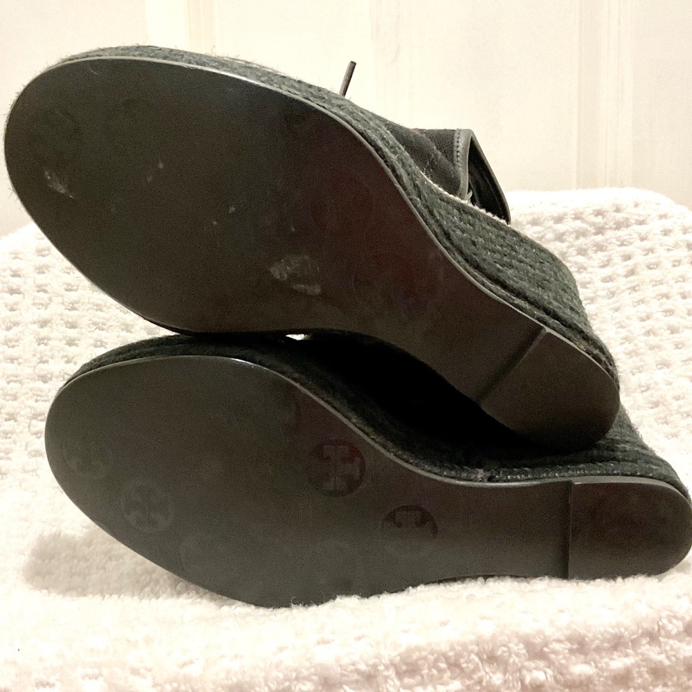 TORY BURCH Black and gold Canvas Espadrille Wedge Heel Platform Lace Up Size 7B - Picture 6 of 16